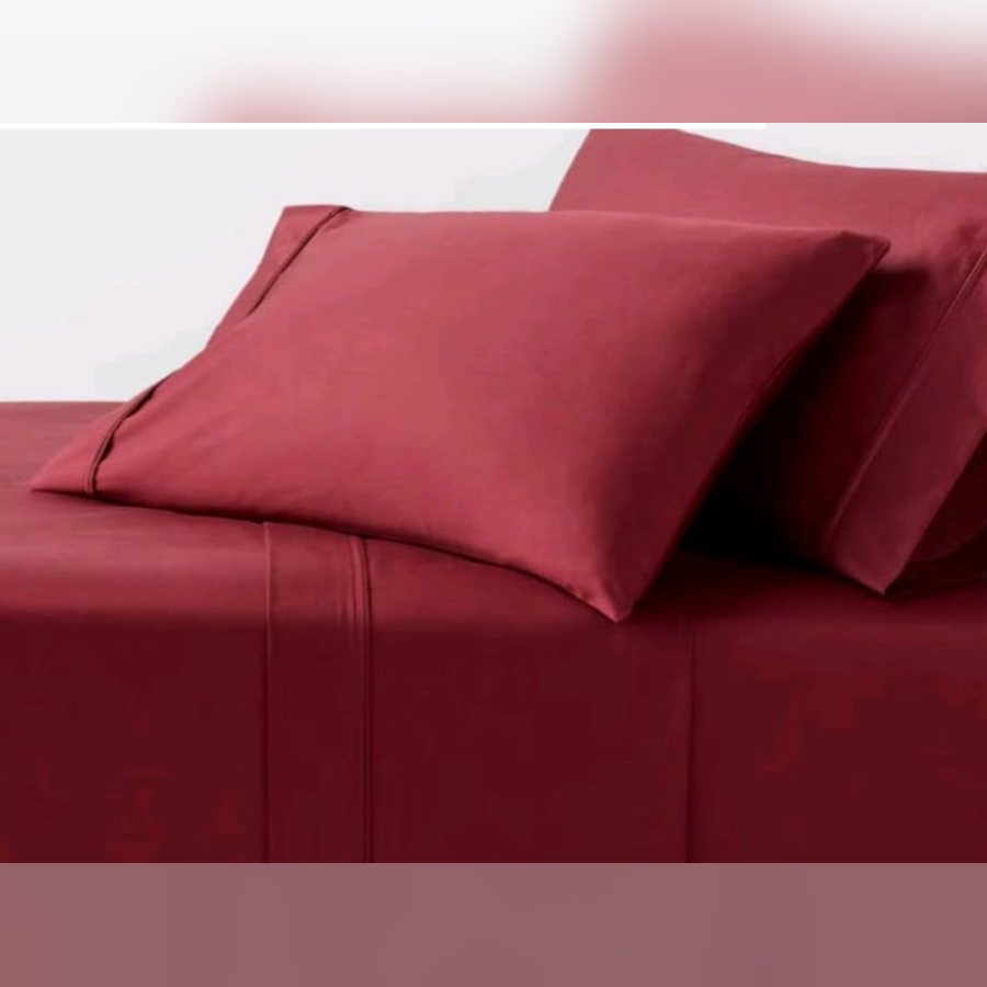 Red cotton sateen sheet set with pillowcases