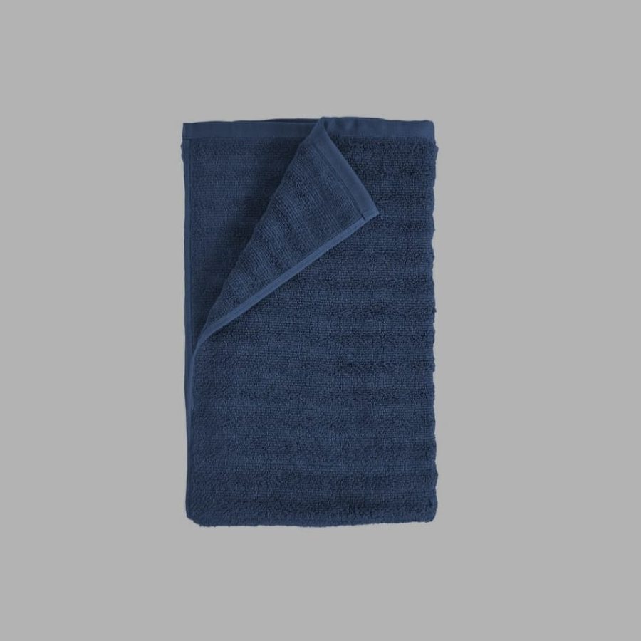 Navy ribbed bath towel